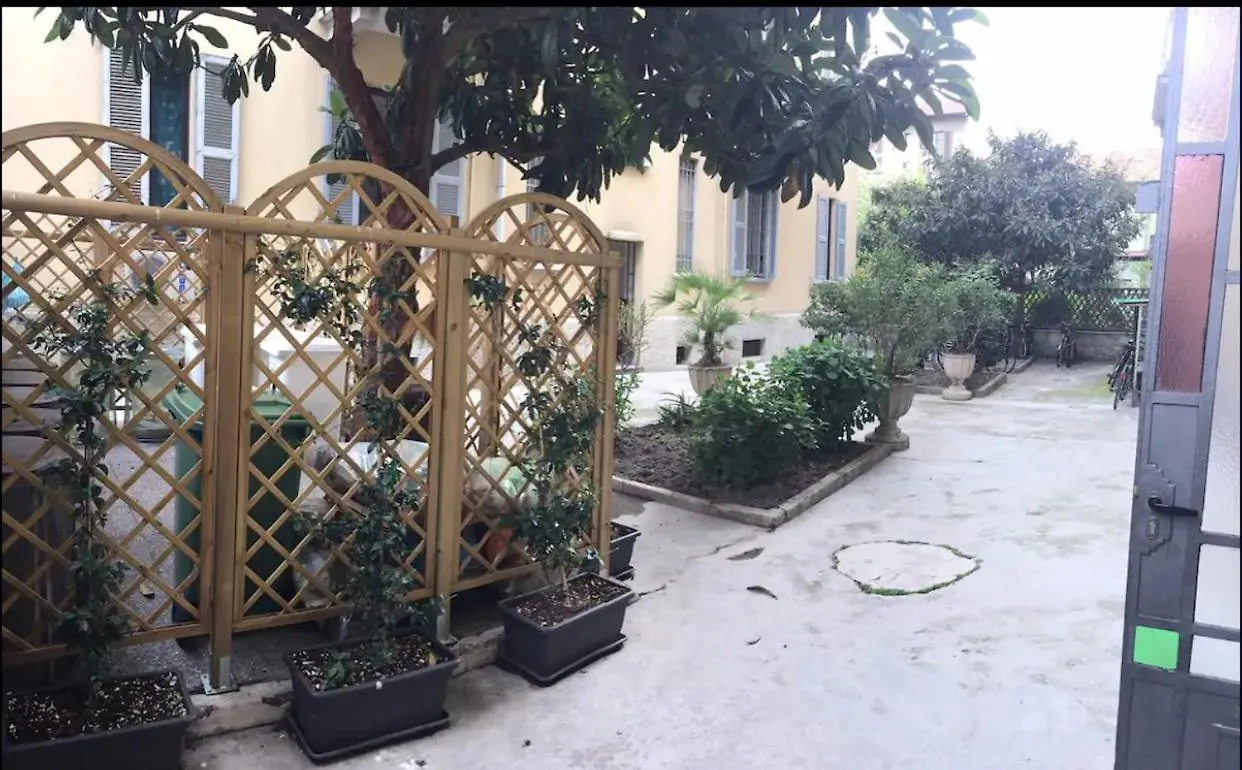 Piccolo Love Nest In Milano Italia